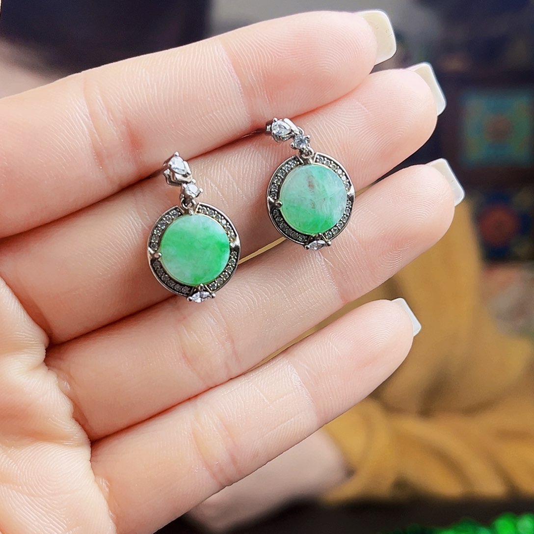 颈饰银S925镶嵌翡翠多样性