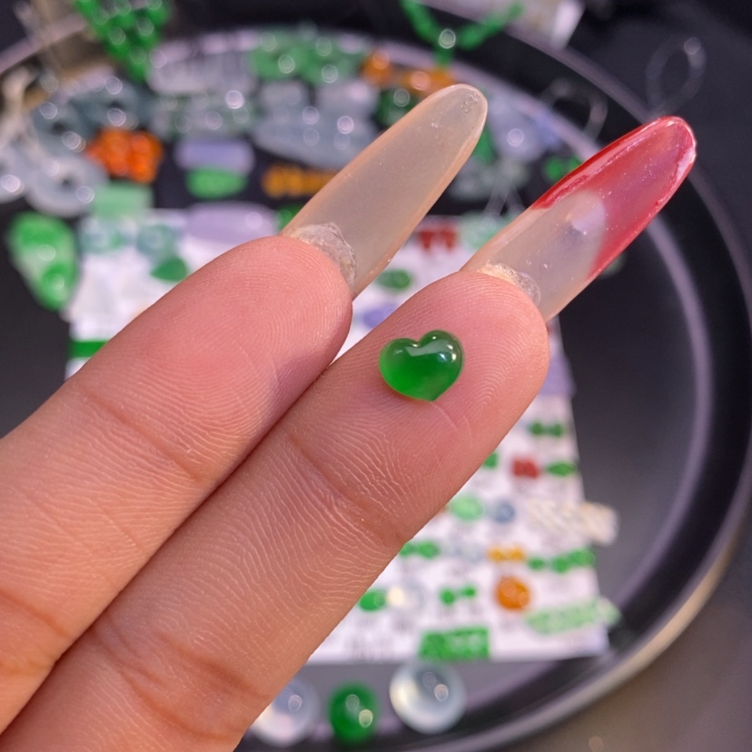 【闪购商品】翡翠挂件未镶嵌爱心