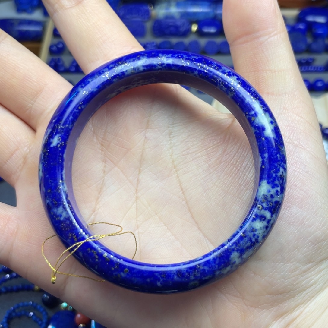 青金石未镶嵌手镯