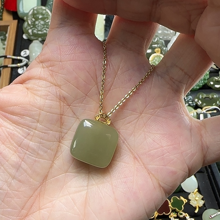 颈饰银S925镶嵌和田玉