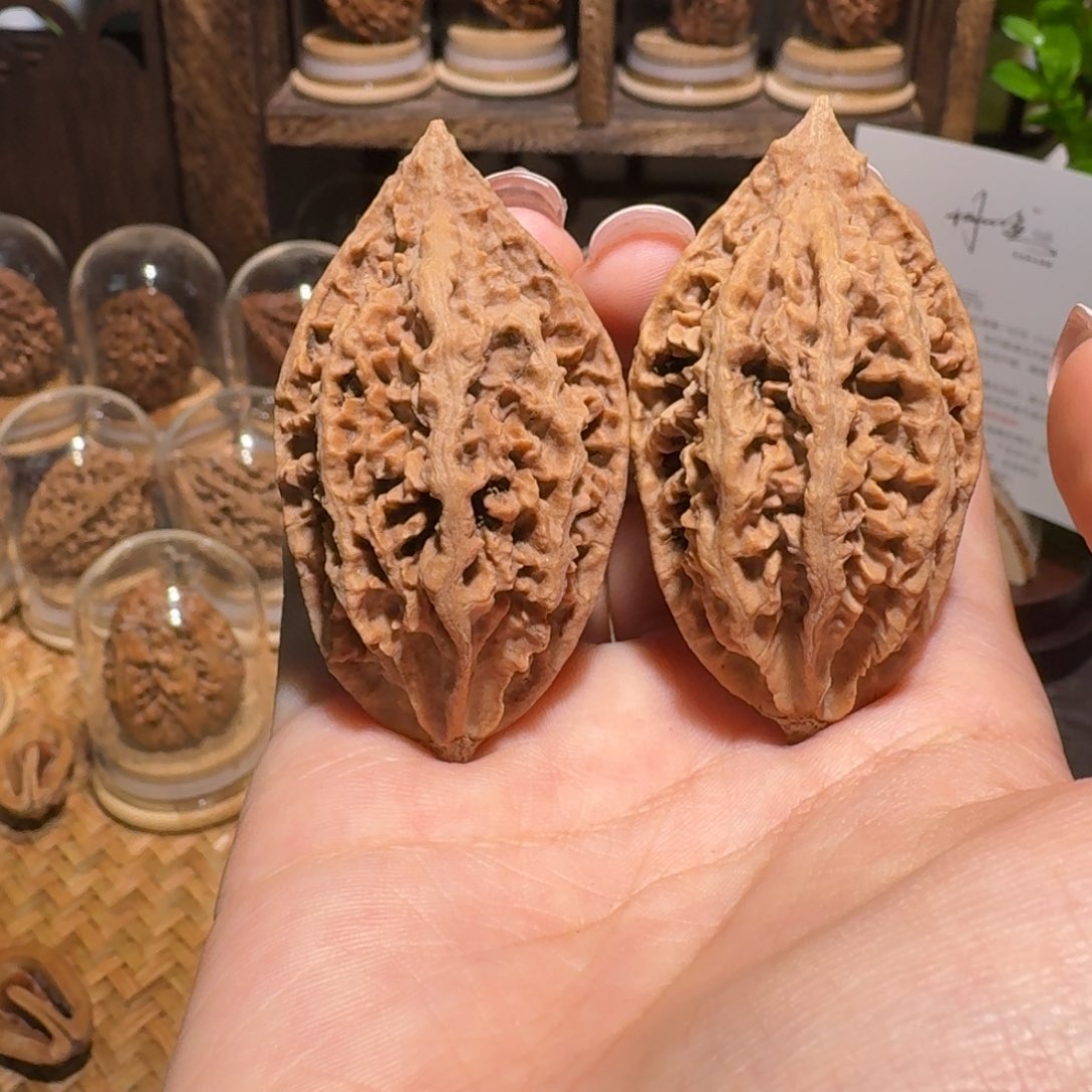 把件文玩核桃黄金叶