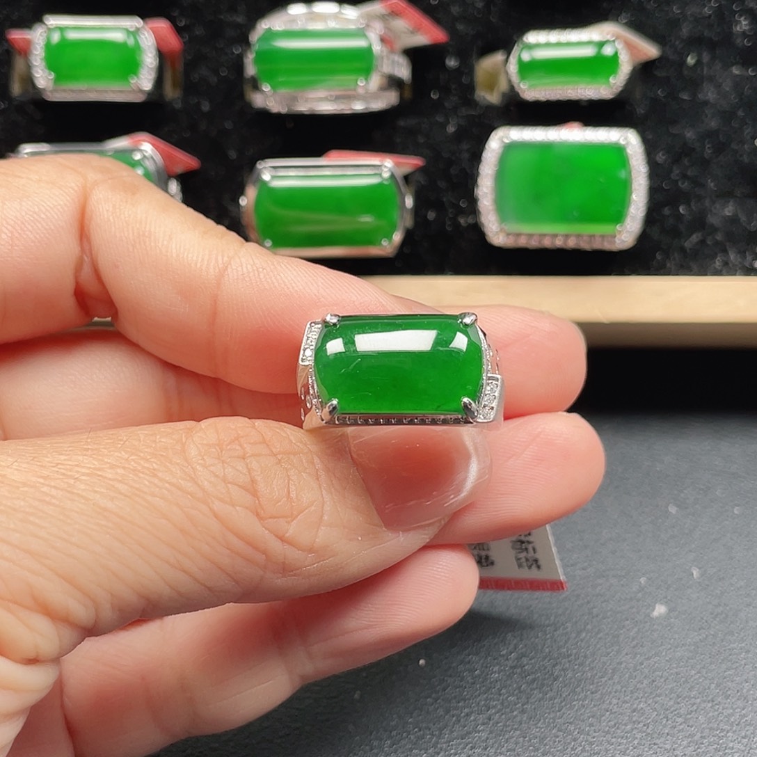 8***后翡翠银S925镶嵌戒指编号4085没运费险