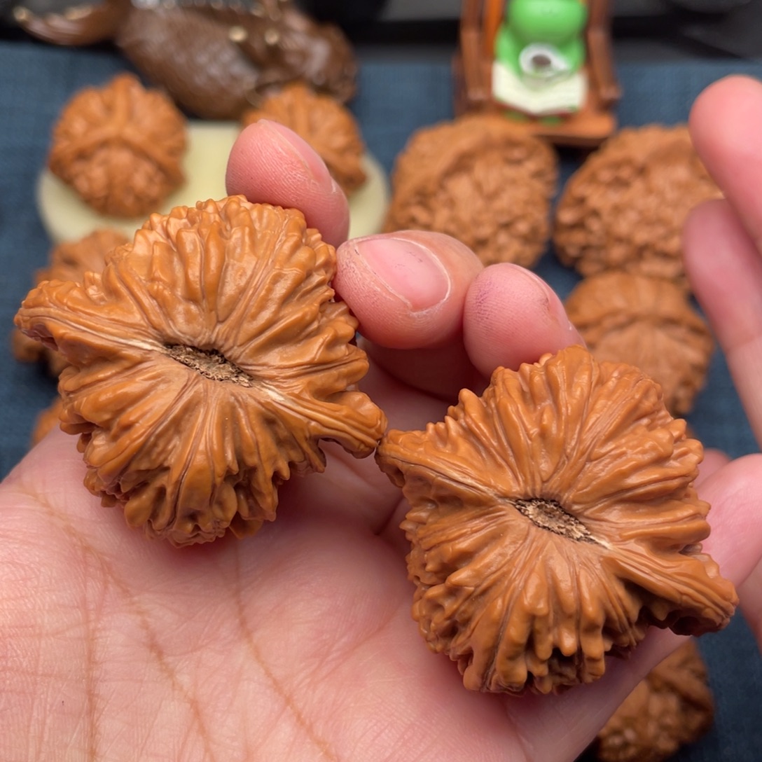 文玩核桃把件45平谷四座楼