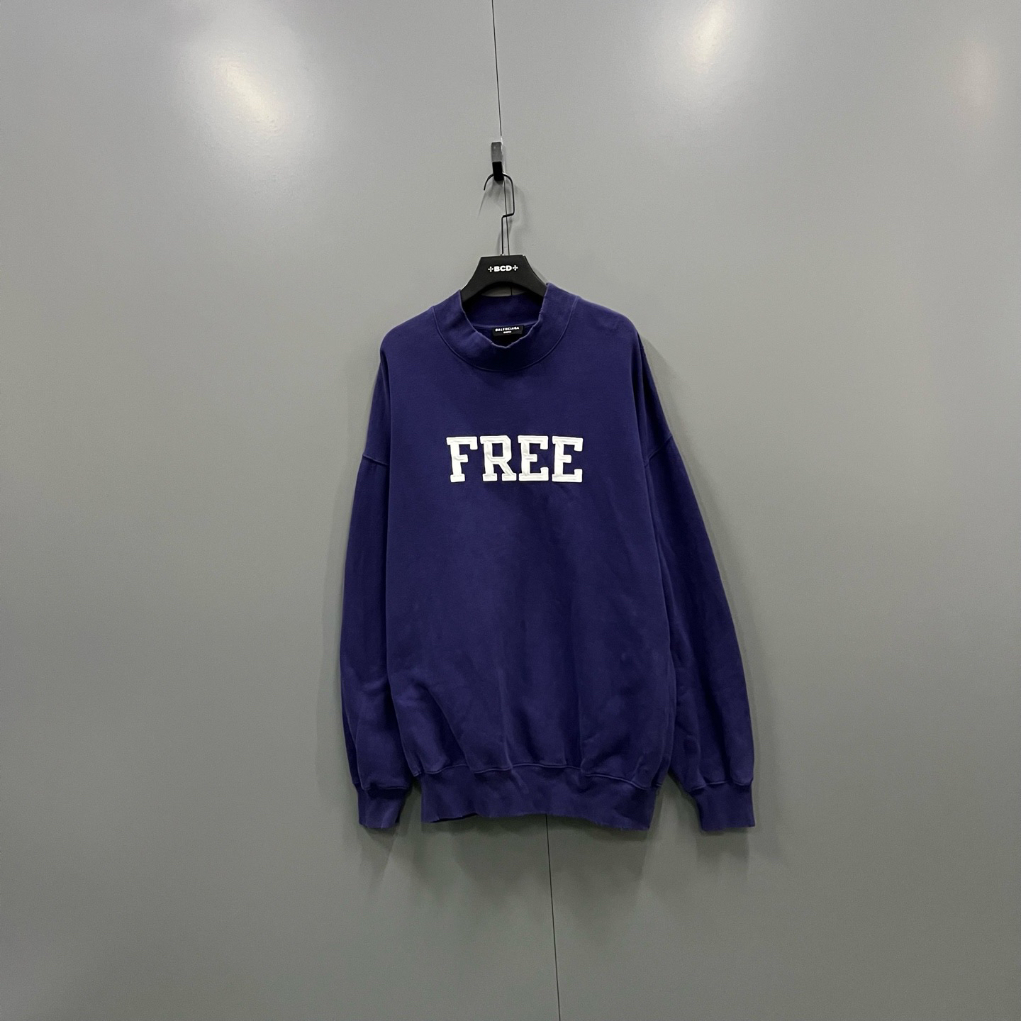 99新 Balenciaga/巴黎世家 h929  藏蓝色字母FREE卫衣 M码/016830