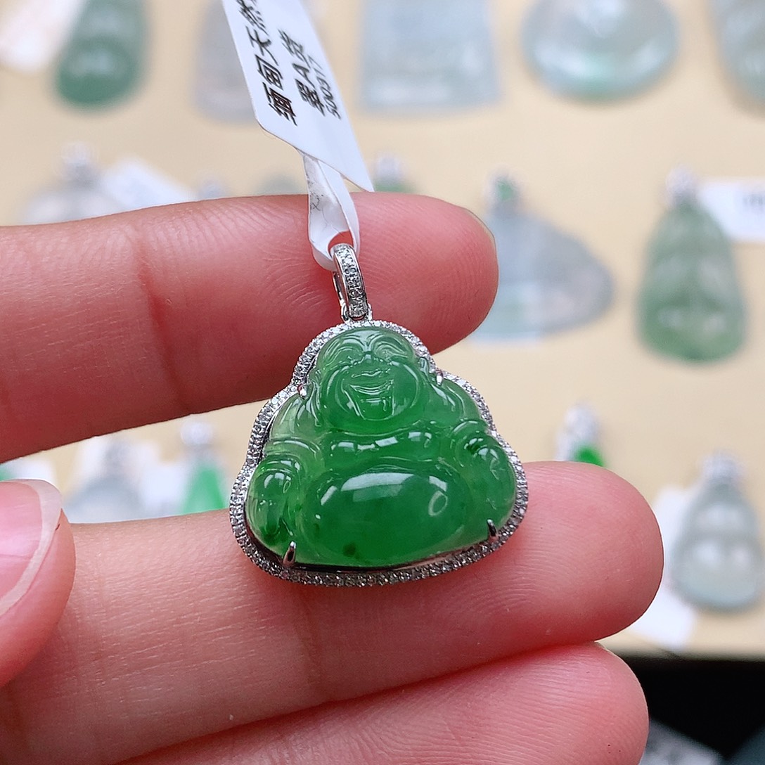 翡翠颈饰18K金镶嵌佛公