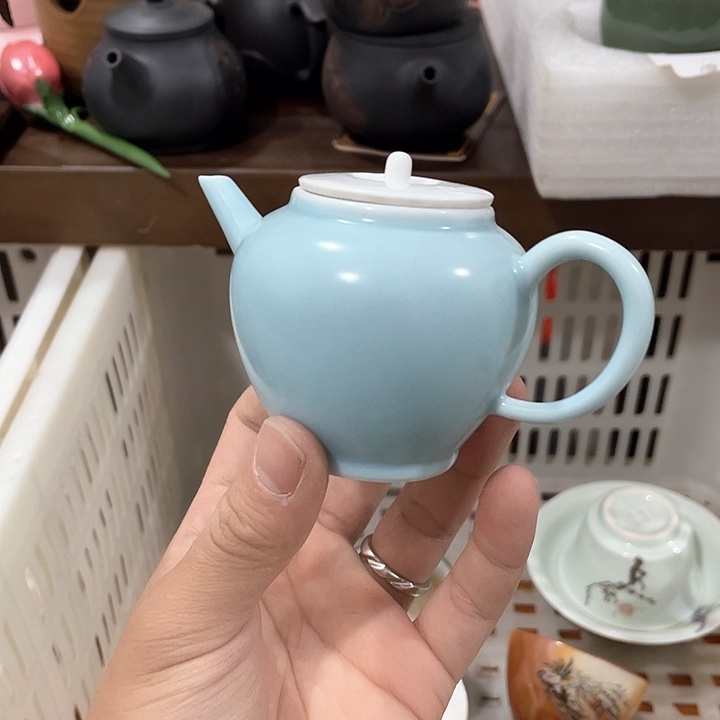 陶瓷茶具全部清清完回家过年