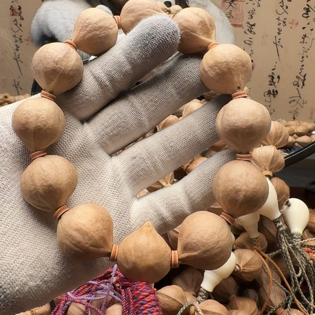 橄榄核手串水晶核