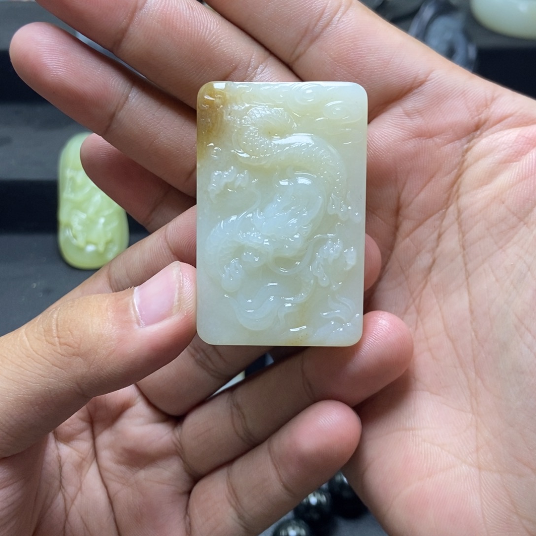 和田玉未镶嵌挂件