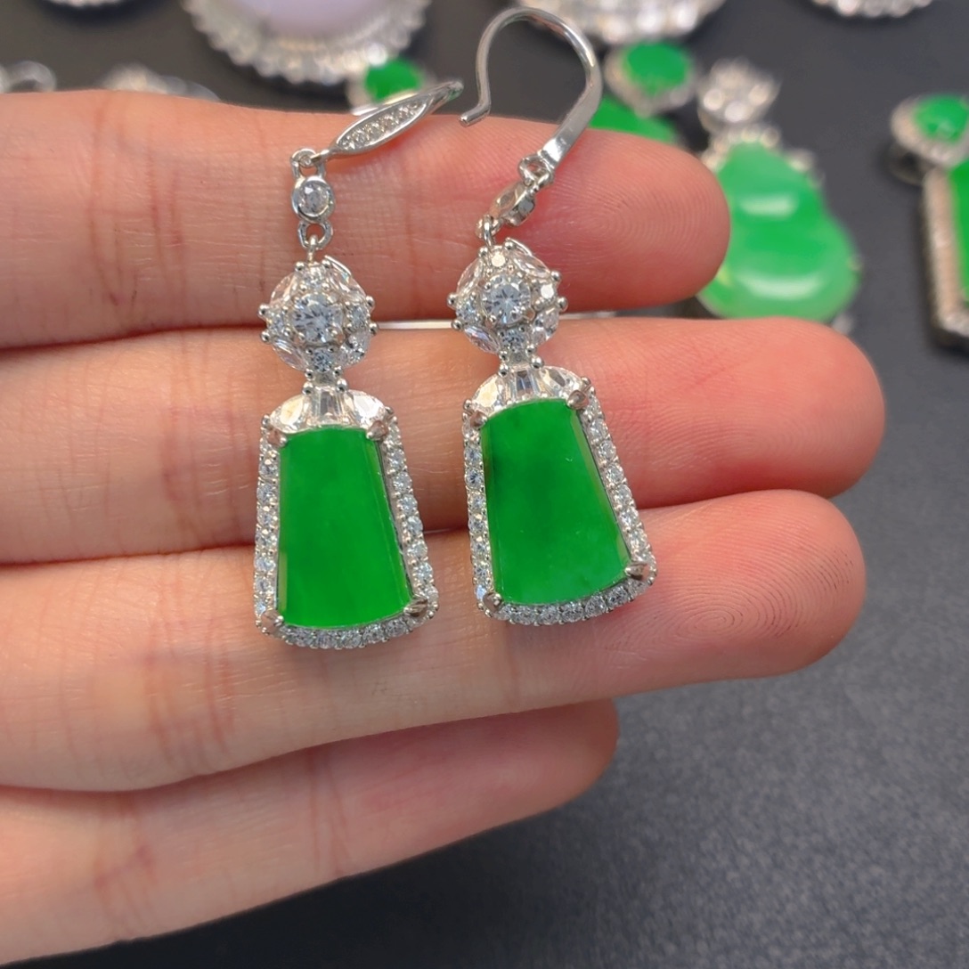 翡翠银S925镶嵌颈饰耳坠