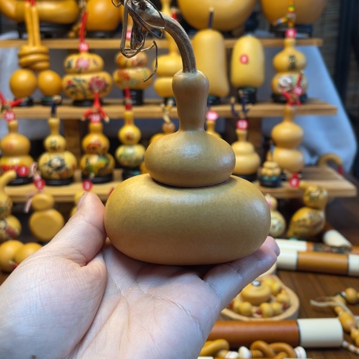 鲍*萍天然葫芦自然生长