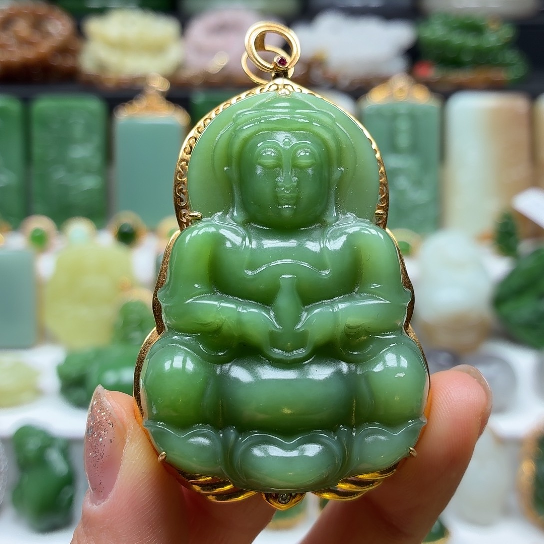 和田玉18K金镶嵌颈饰