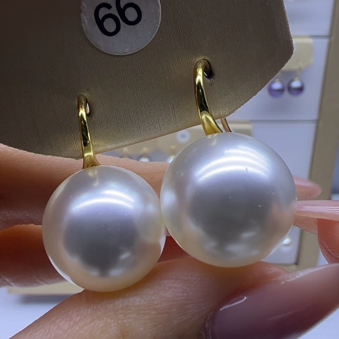 18K金镶嵌淡水珍珠耳饰