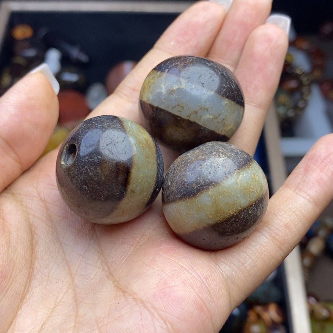 玛瑙/玉髓颈饰未镶嵌