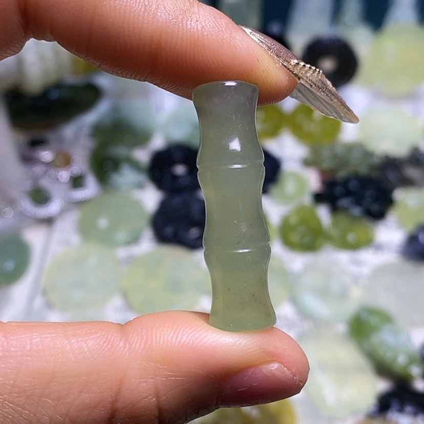 【闪购商品】蛇纹石玉颈饰未镶嵌