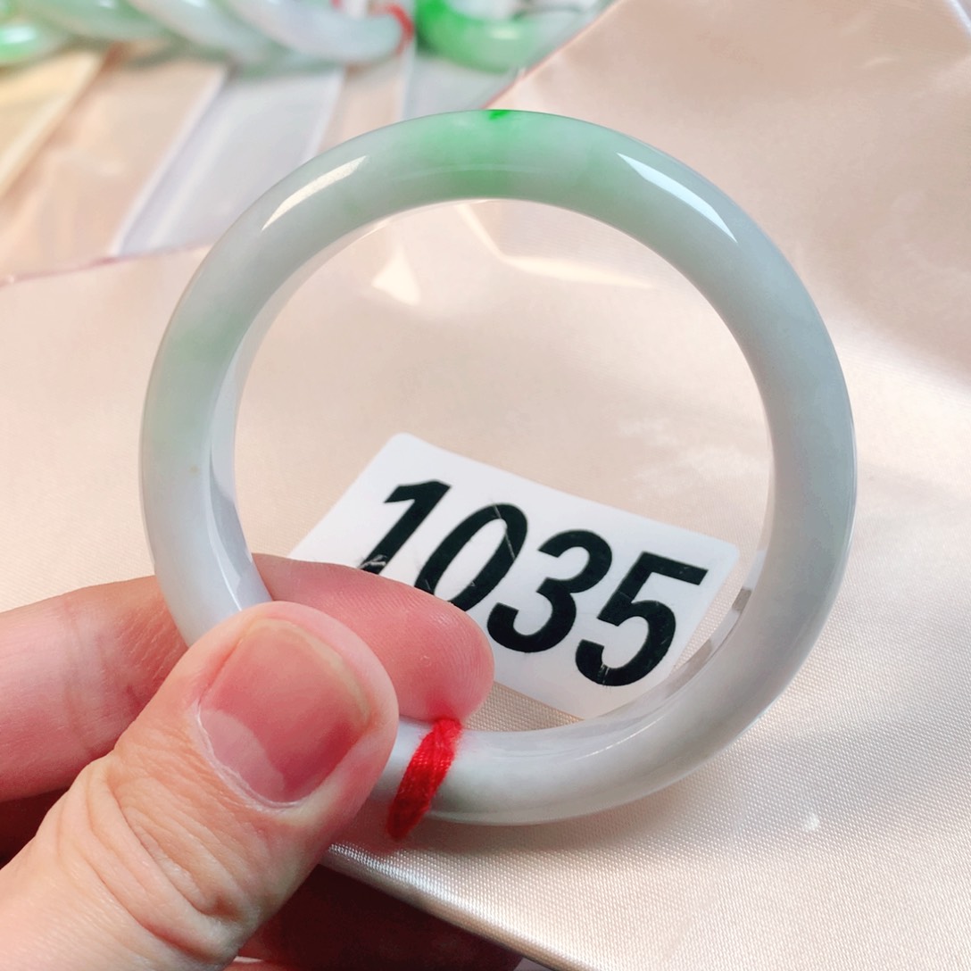 翡翠手镯未镶嵌翡翠手镯1035