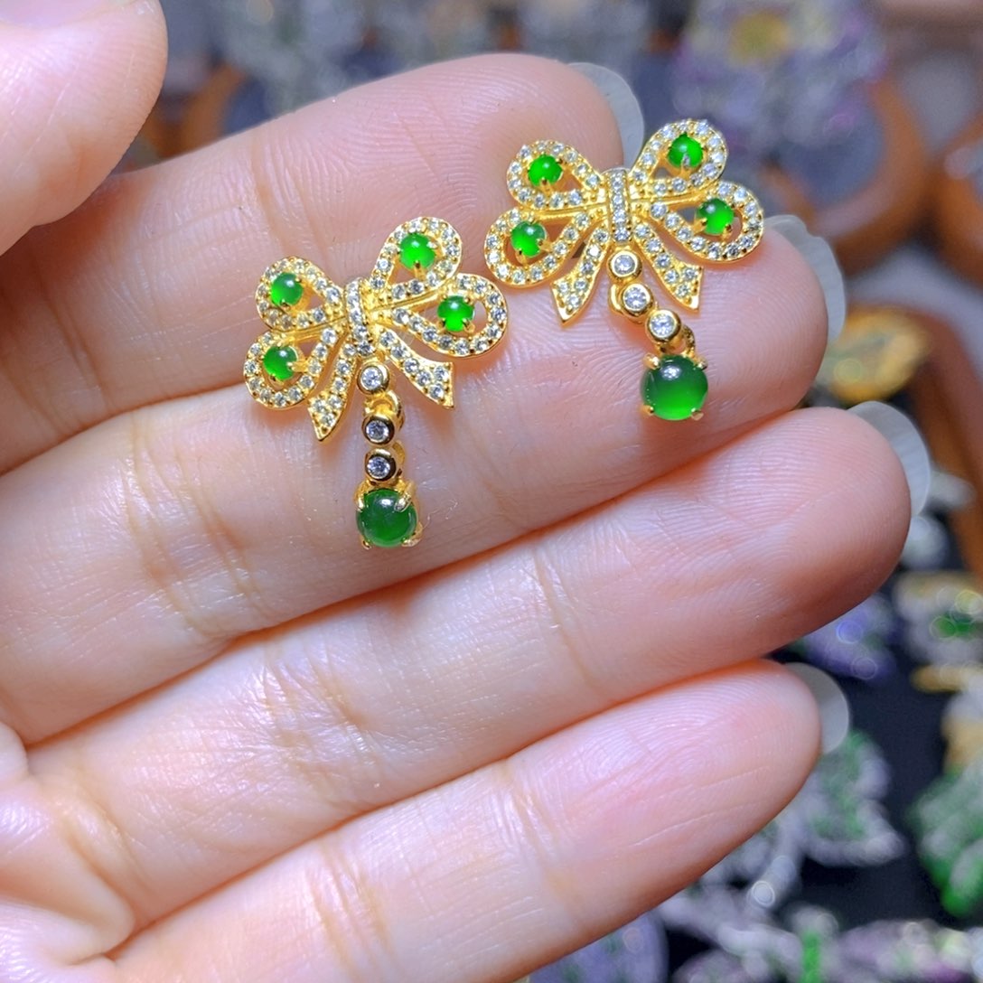 翡翠颈饰银S925镶嵌天然翡翠