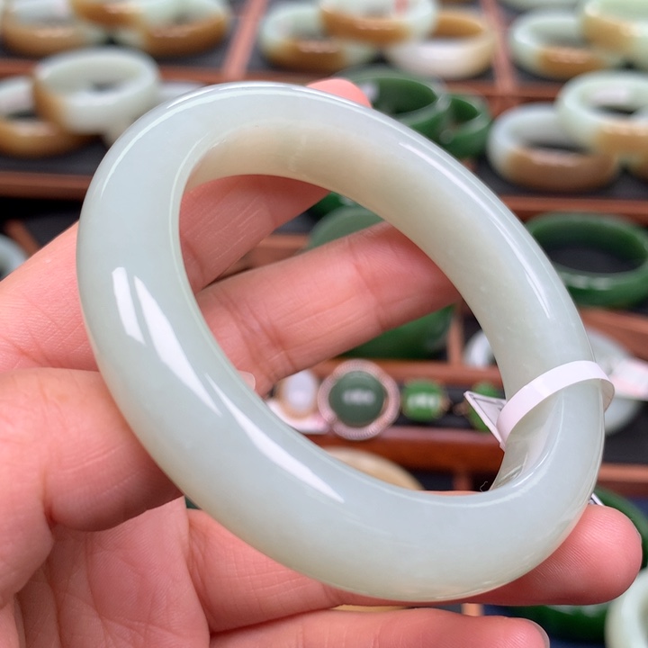 和田玉手镯未镶嵌54