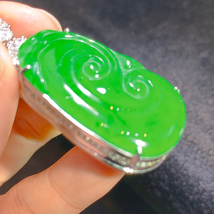 【闪购商品】翡翠颈饰未镶嵌翡翠