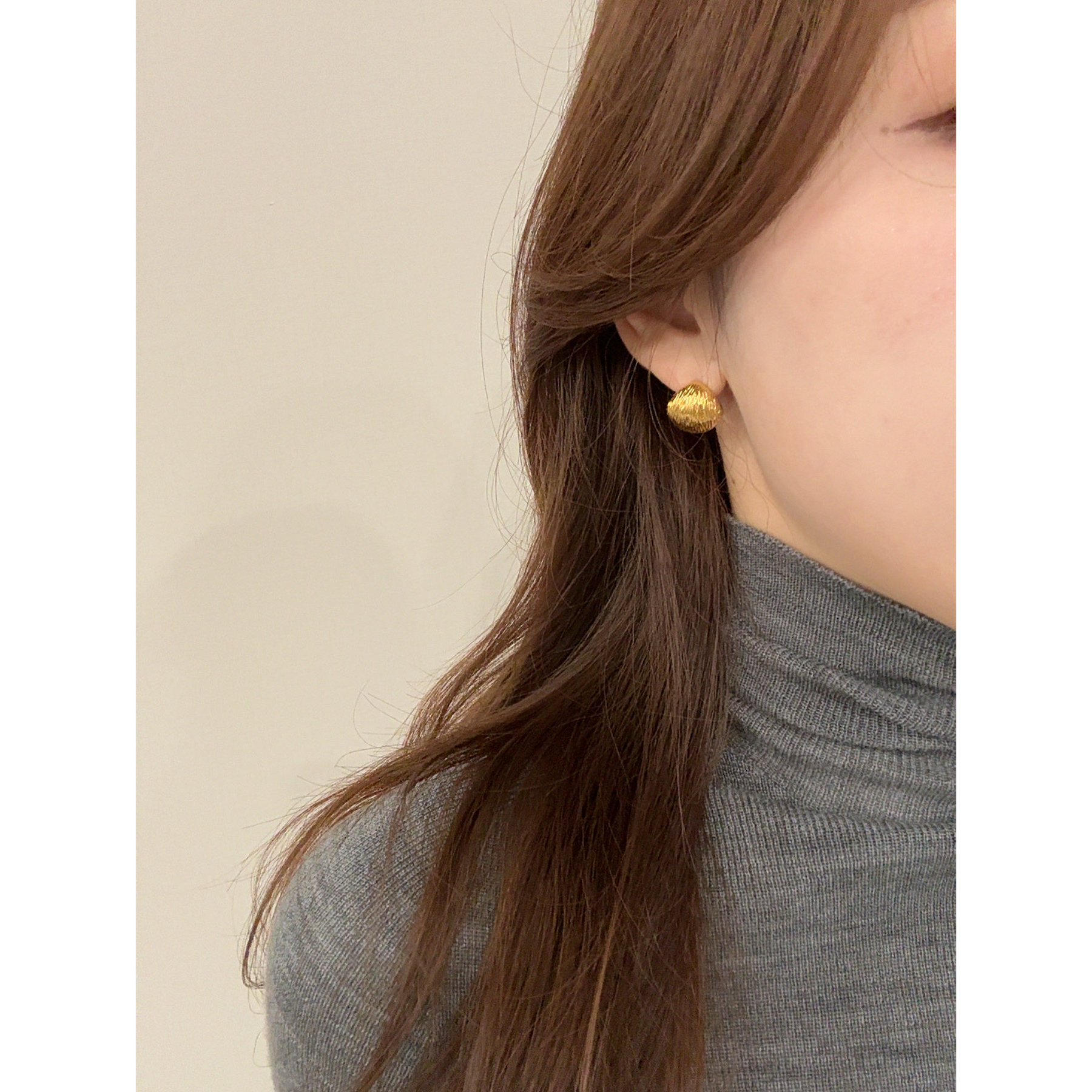 铜合金耳饰 【星辰】MEGANLE  金色小众气质贝壳弧形耳钉PSPS025020