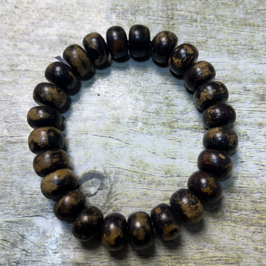 8 福来精选文玩沉香木作手串12mm