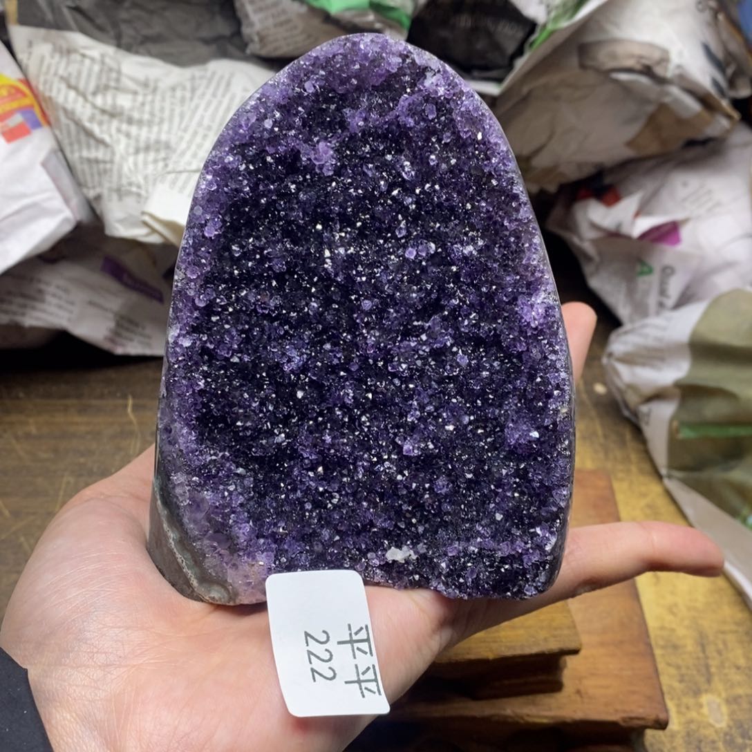 紫晶乌拉圭未镶嵌