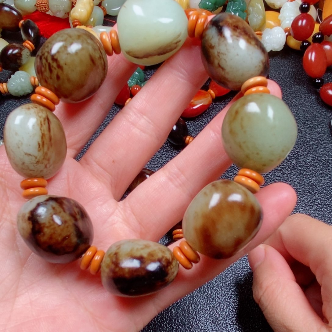 深***哥和田玉未镶嵌颈饰