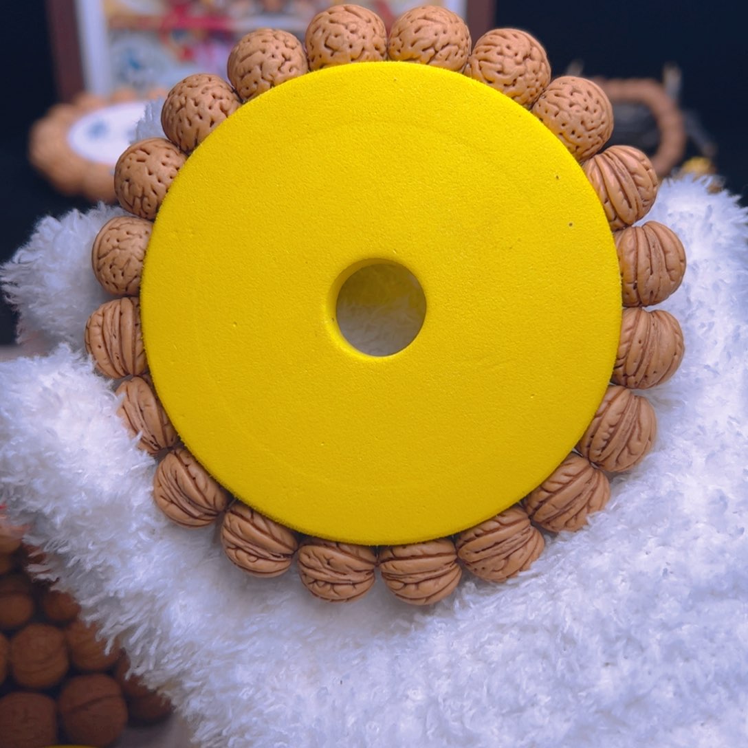 桃核手串一****71.4加未打底小太阳