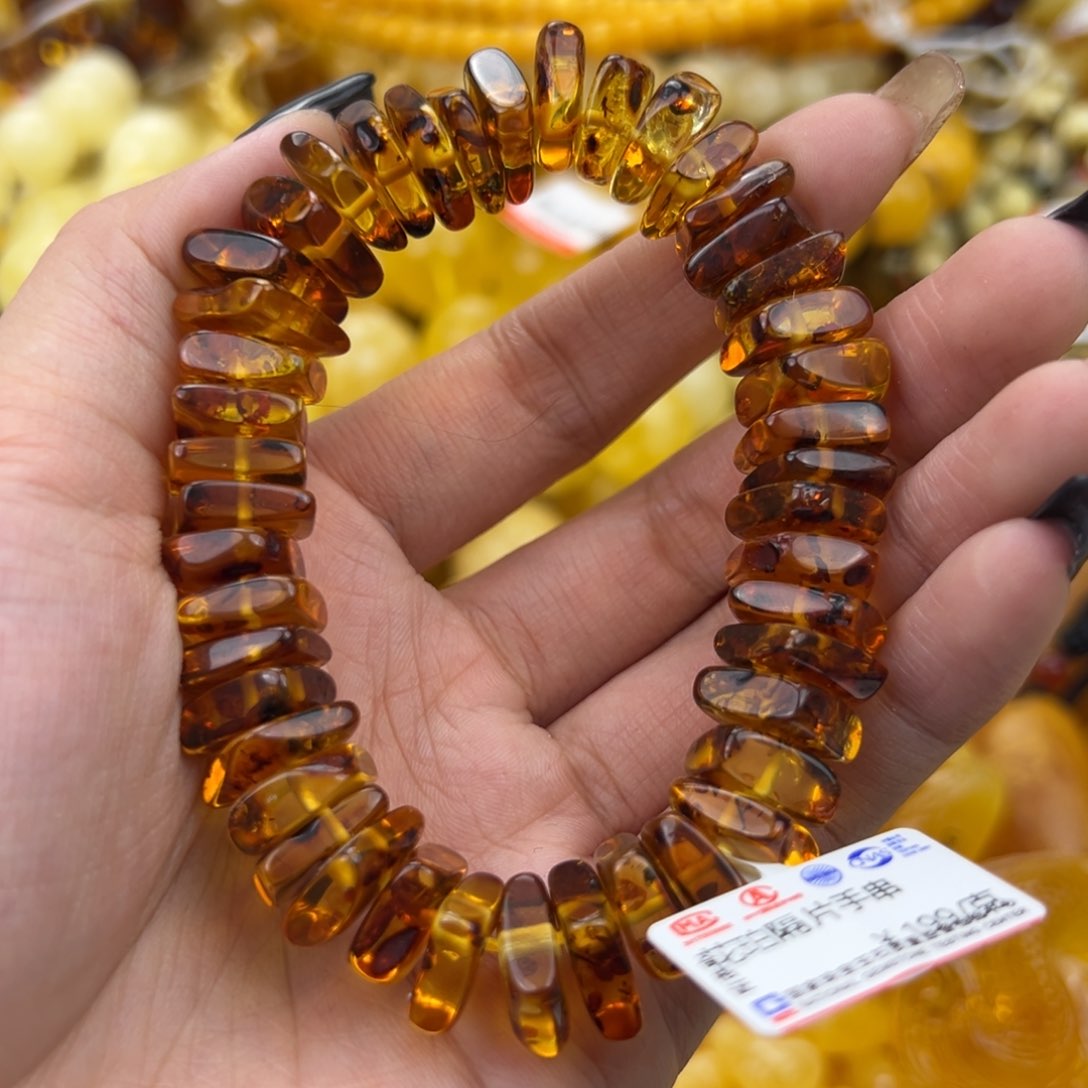 琥珀珠宝奇石未镶嵌