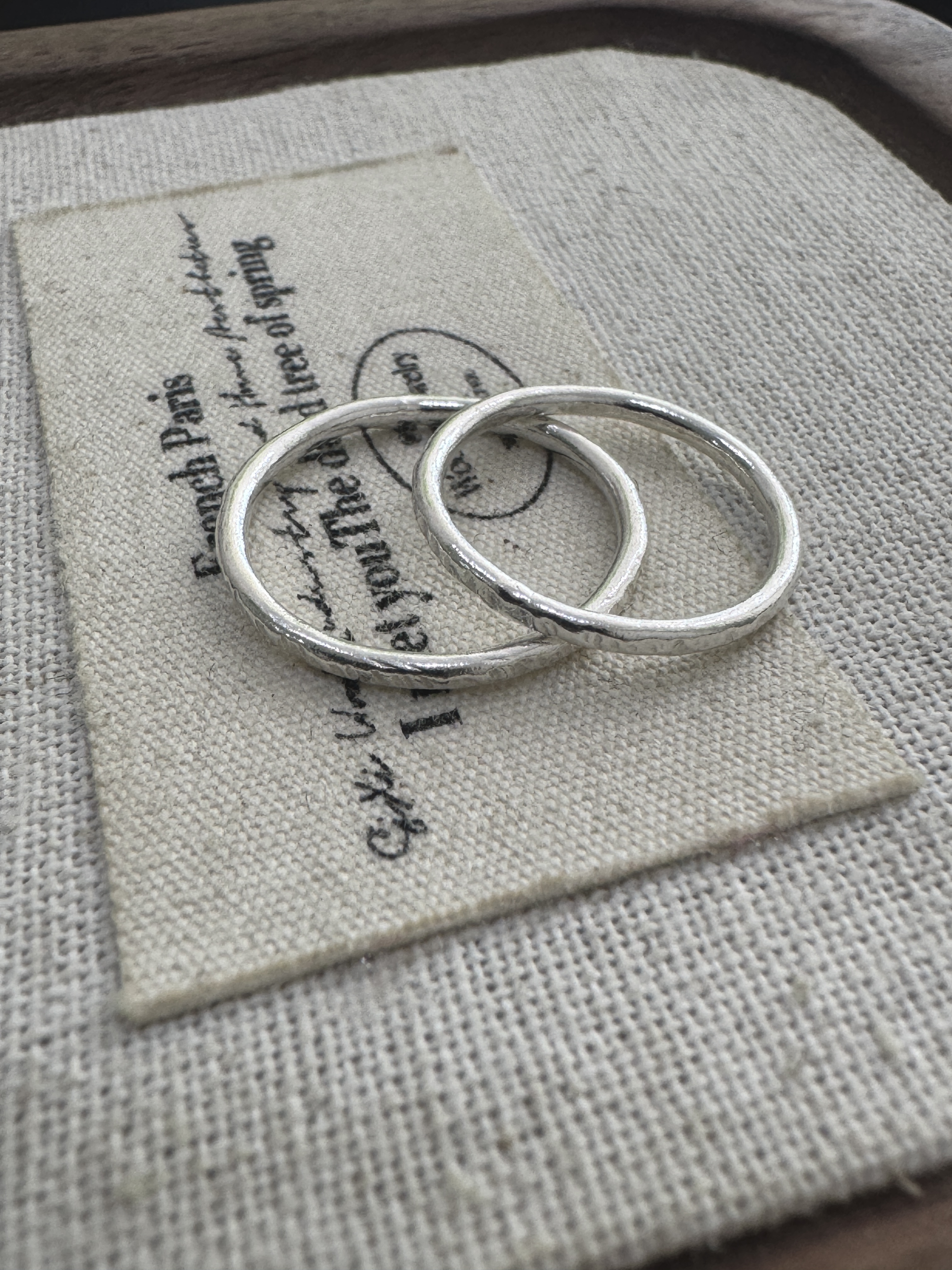 足银戒指 足银999戒指 手工锤纹 搭配戒圈素圈