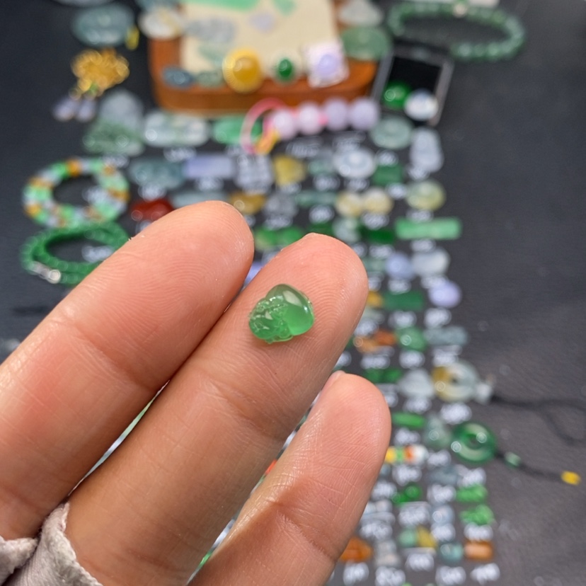 【闪购商品】翡翠挂件未镶嵌金蟾