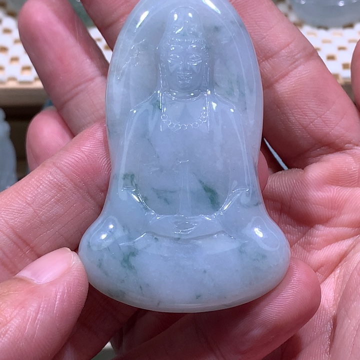 翡翠未镶嵌颈饰/炸/飘花素衣观音牌