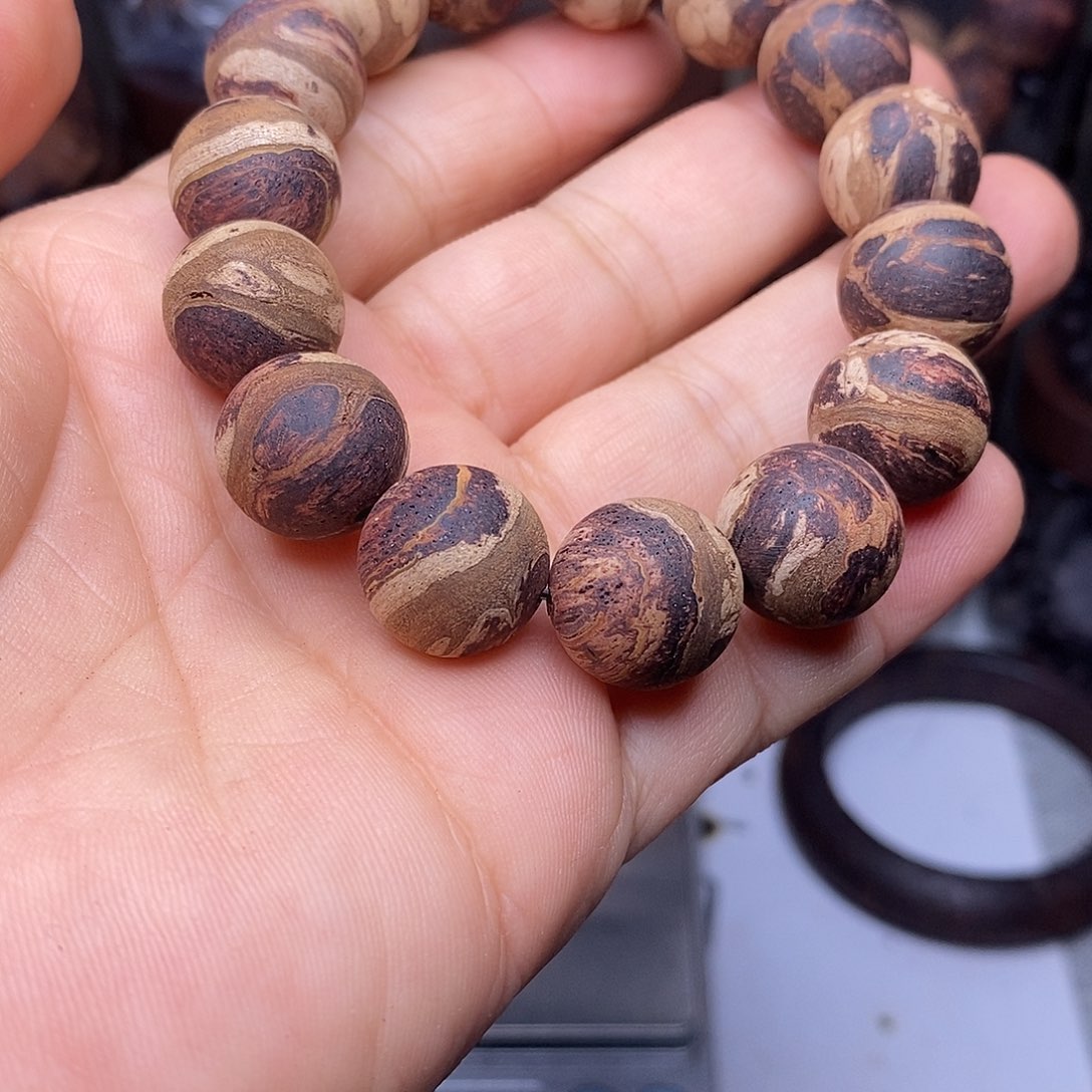 林***】木1.5缅甸小叶降真香梳杷手串