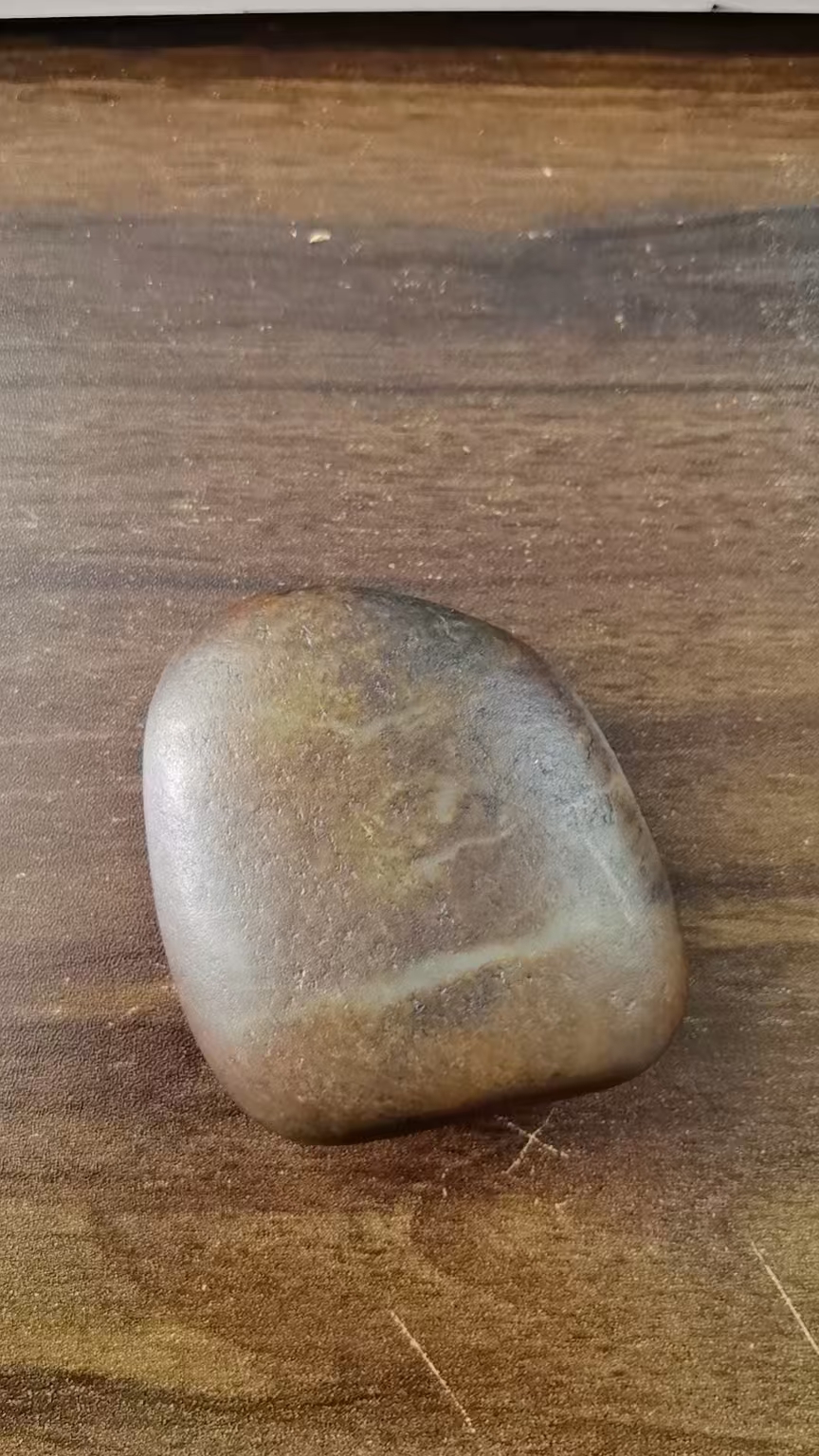 巴依哥精美和田玉142克