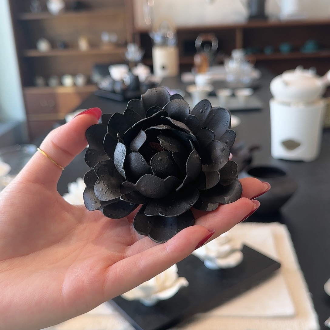 黑色牡丹花香插手作