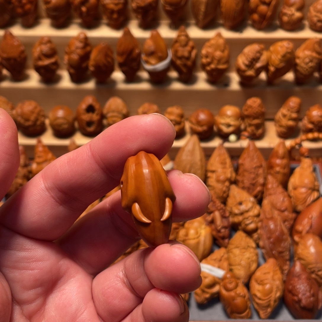 橄榄核手串/手链象三通