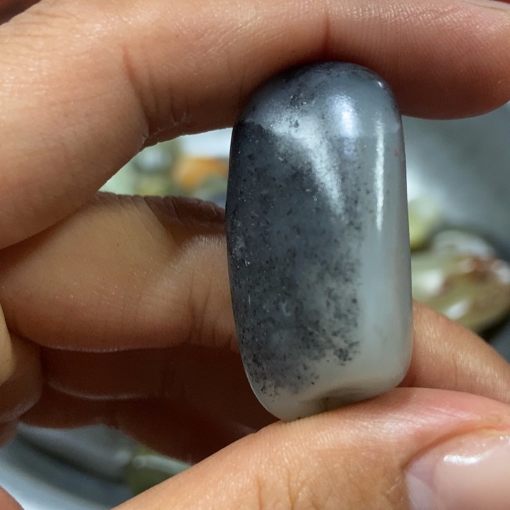 颈饰未镶嵌和田玉（糖玉）