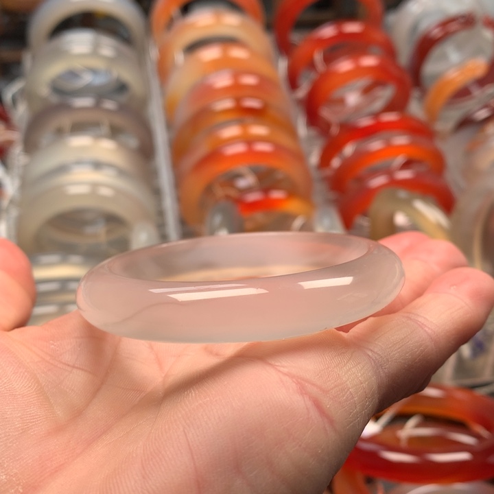 玛瑙/玉髓未镶嵌手镯