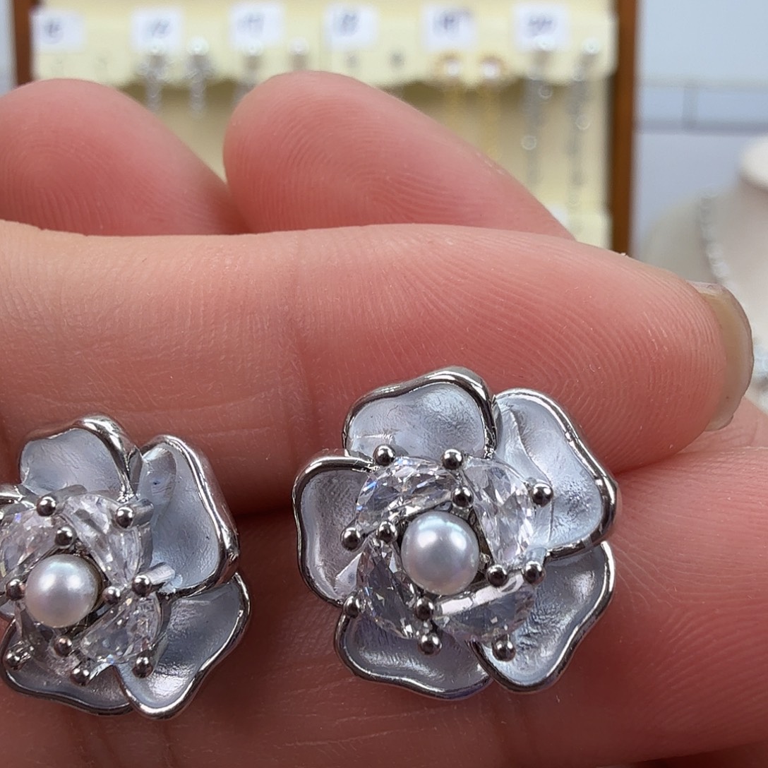 耳饰淡水珍珠未镶嵌