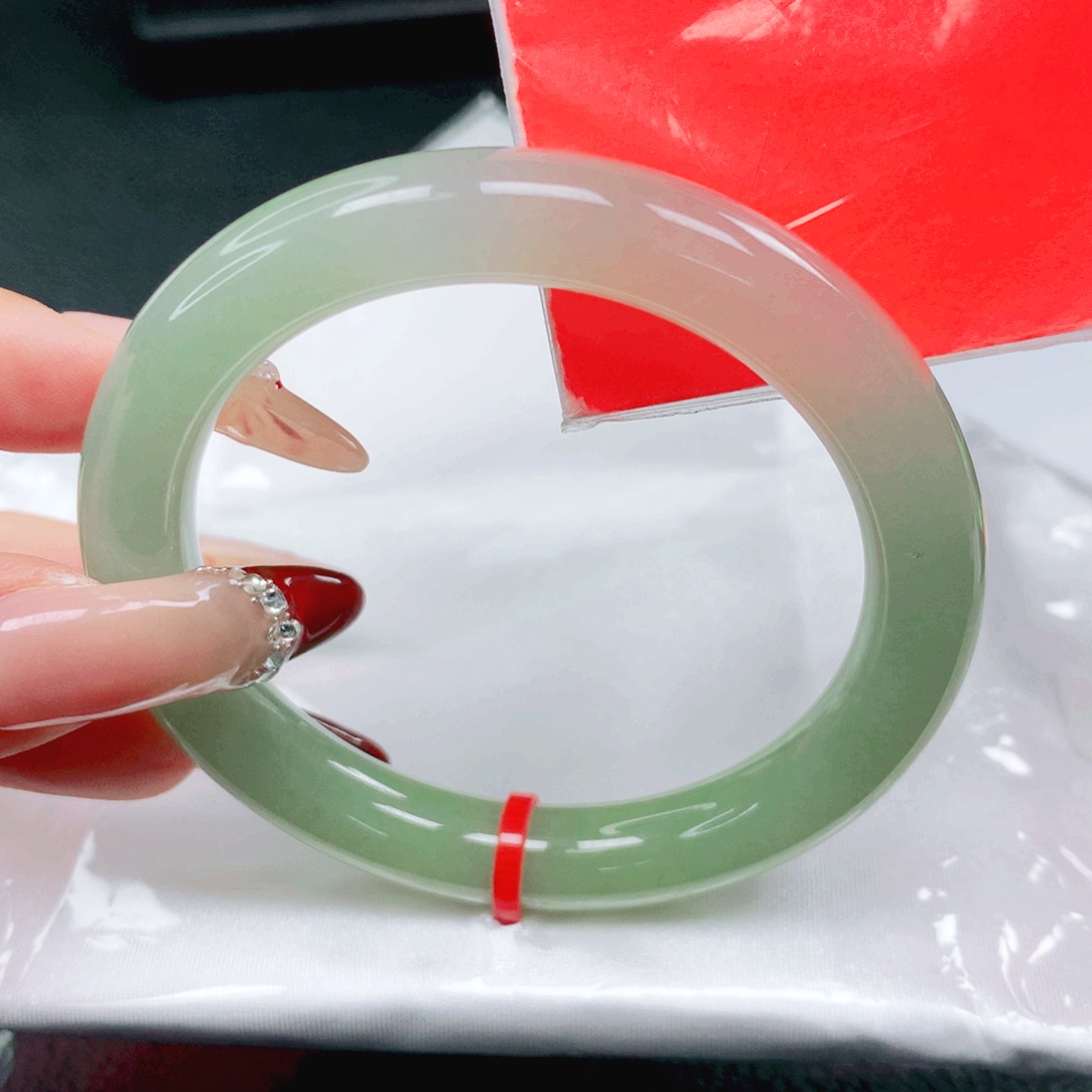 翡翠未镶嵌手镯54