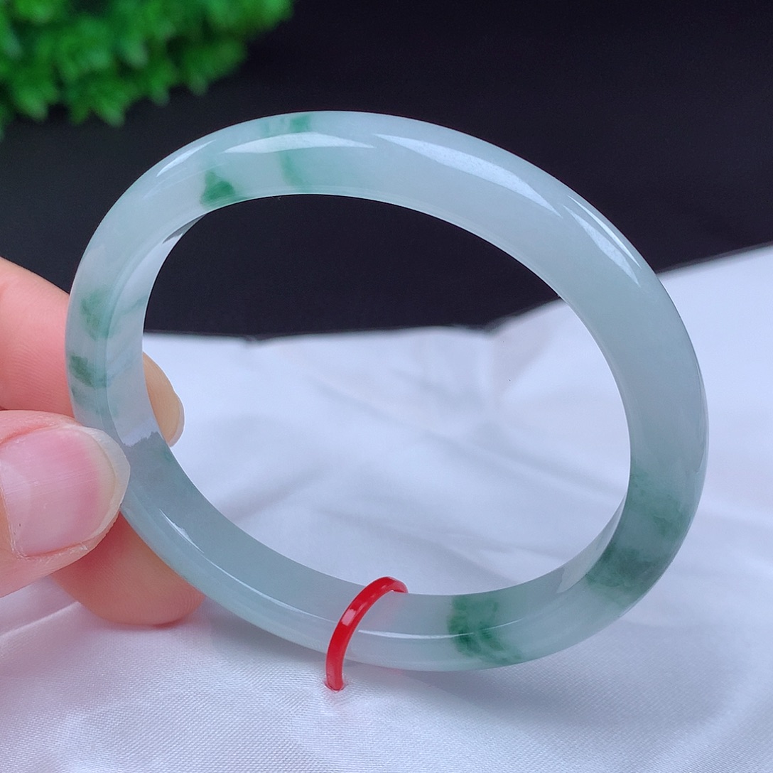 翡翠未镶嵌手镯54贵妃681007