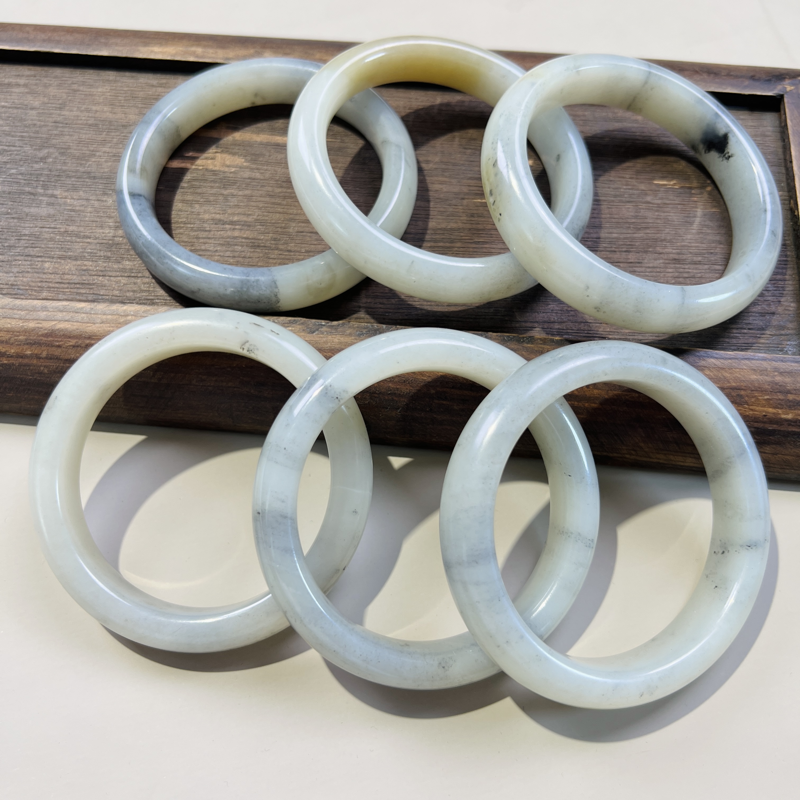 新疆料和田玉手镯玉龙喀什河玉料国风青花手镯多样性发货拍一发一