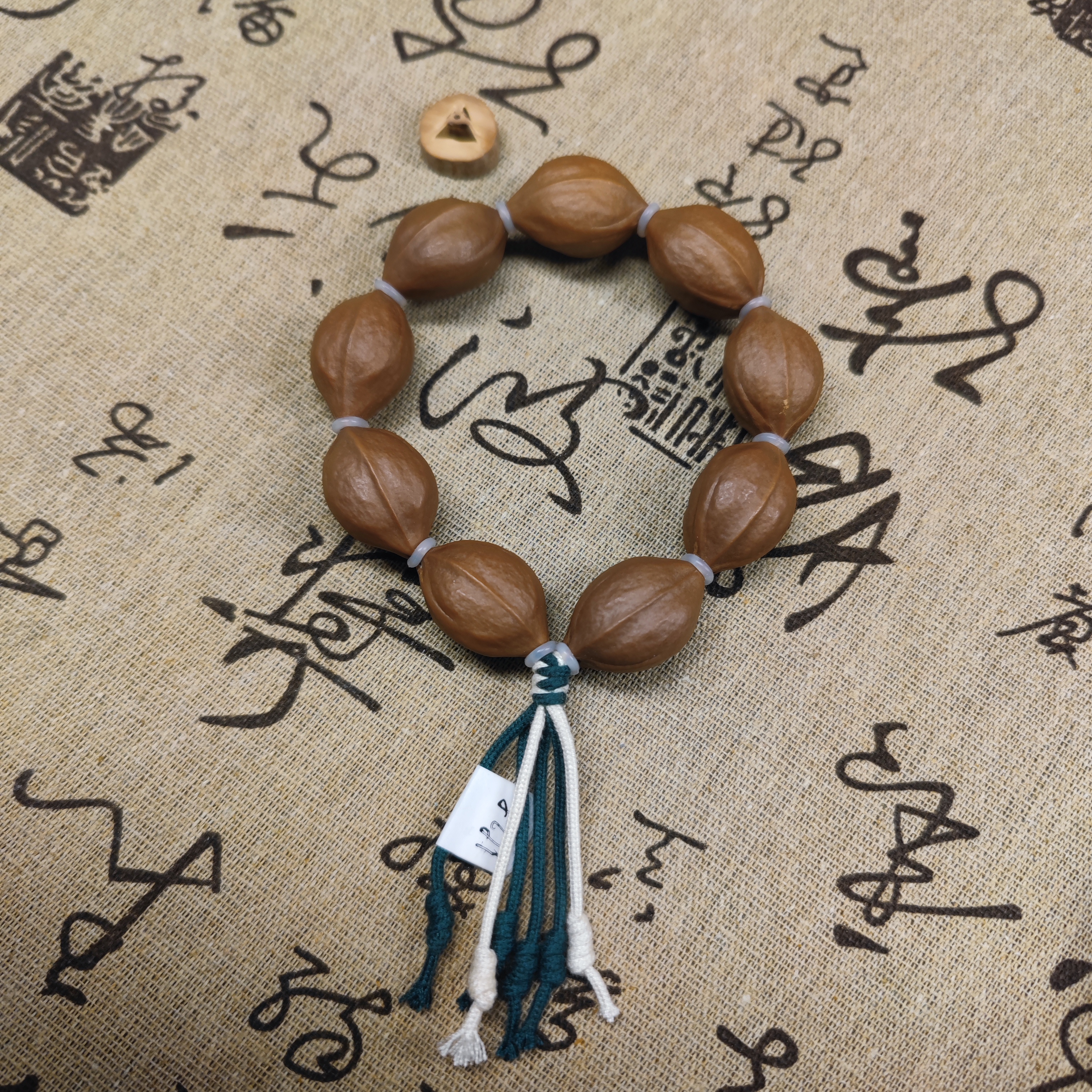 枫梓-橄榄核正宗梅林铁核1.7  1.8   1.9尺寸随机发