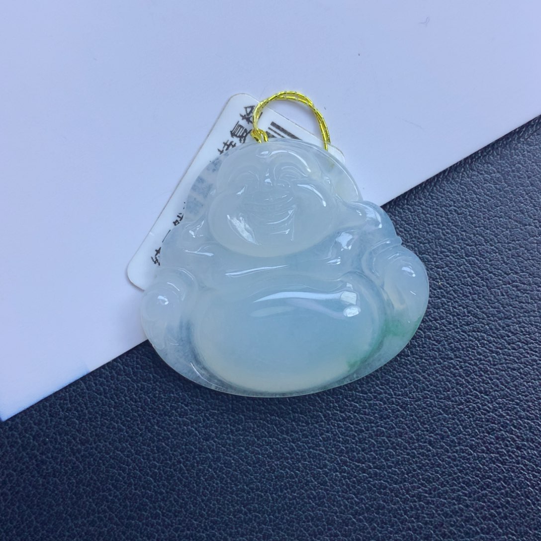 翡翠颈饰未镶嵌佛公