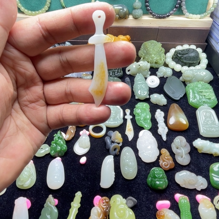 和田玉颈饰未镶嵌定制款