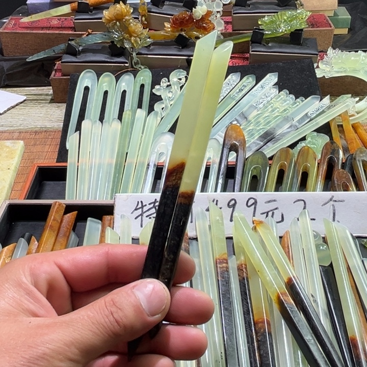 *****蛇纹石玉未镶嵌发饰