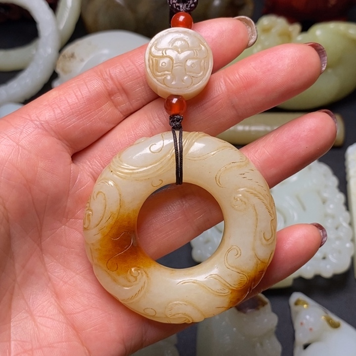 用***2和田玉未镶嵌把件