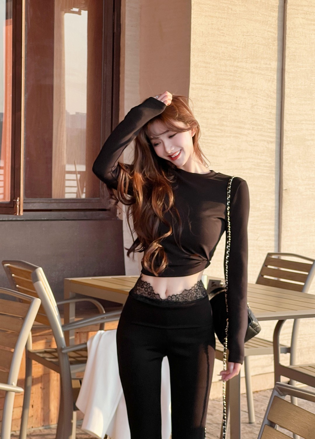 【芭蕾美学】简约纯欲短版上衣➕蕾丝拼接高腰修身显瘦喇叭裤微喇裤