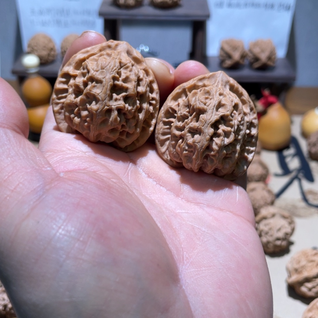 阿****吊坠文玩核桃39.5邢台原桩苹果