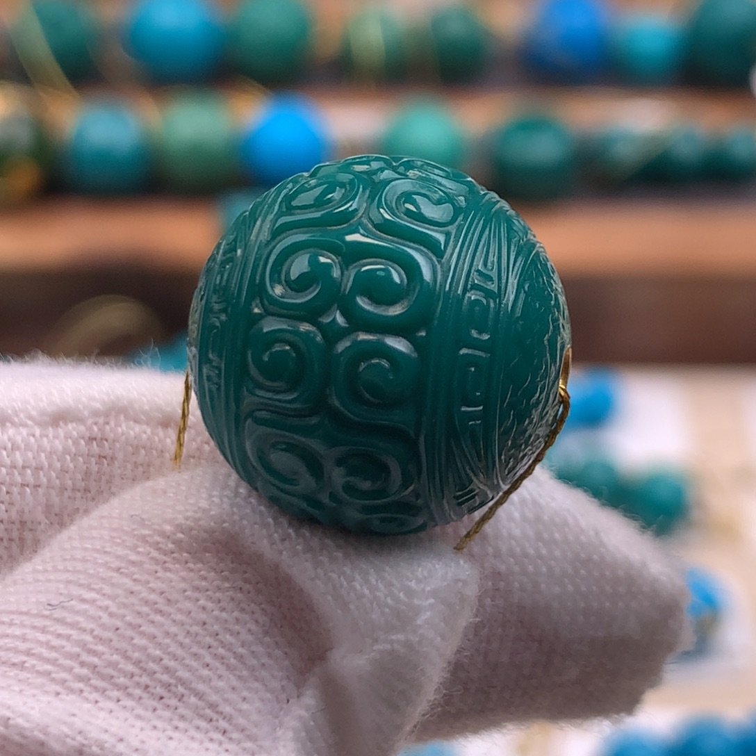 绿松石未镶嵌珠宝奇石