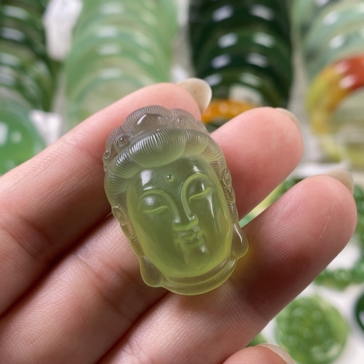合金蛇纹石玉颈饰